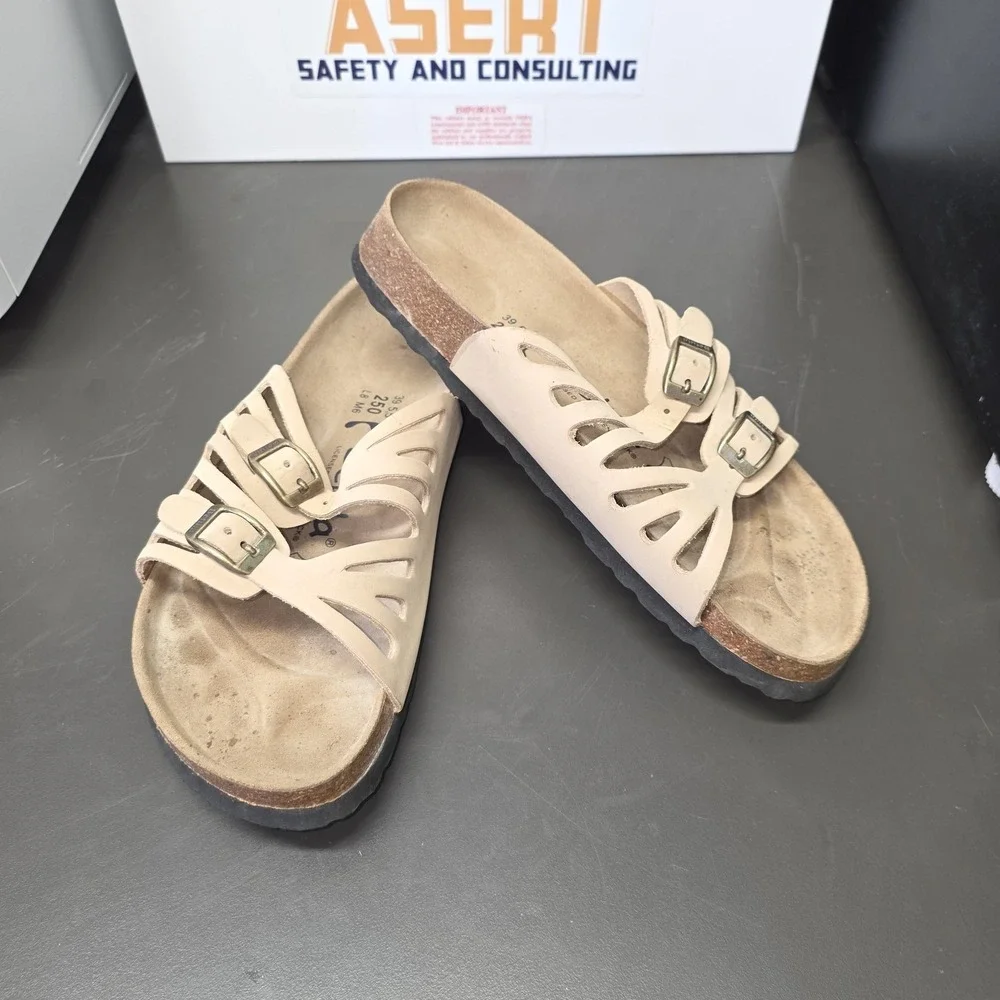 Birkenstocks Betula Sandals Women 8 Beige Leather Slide Buckle Comfort - Picture 8 of 11